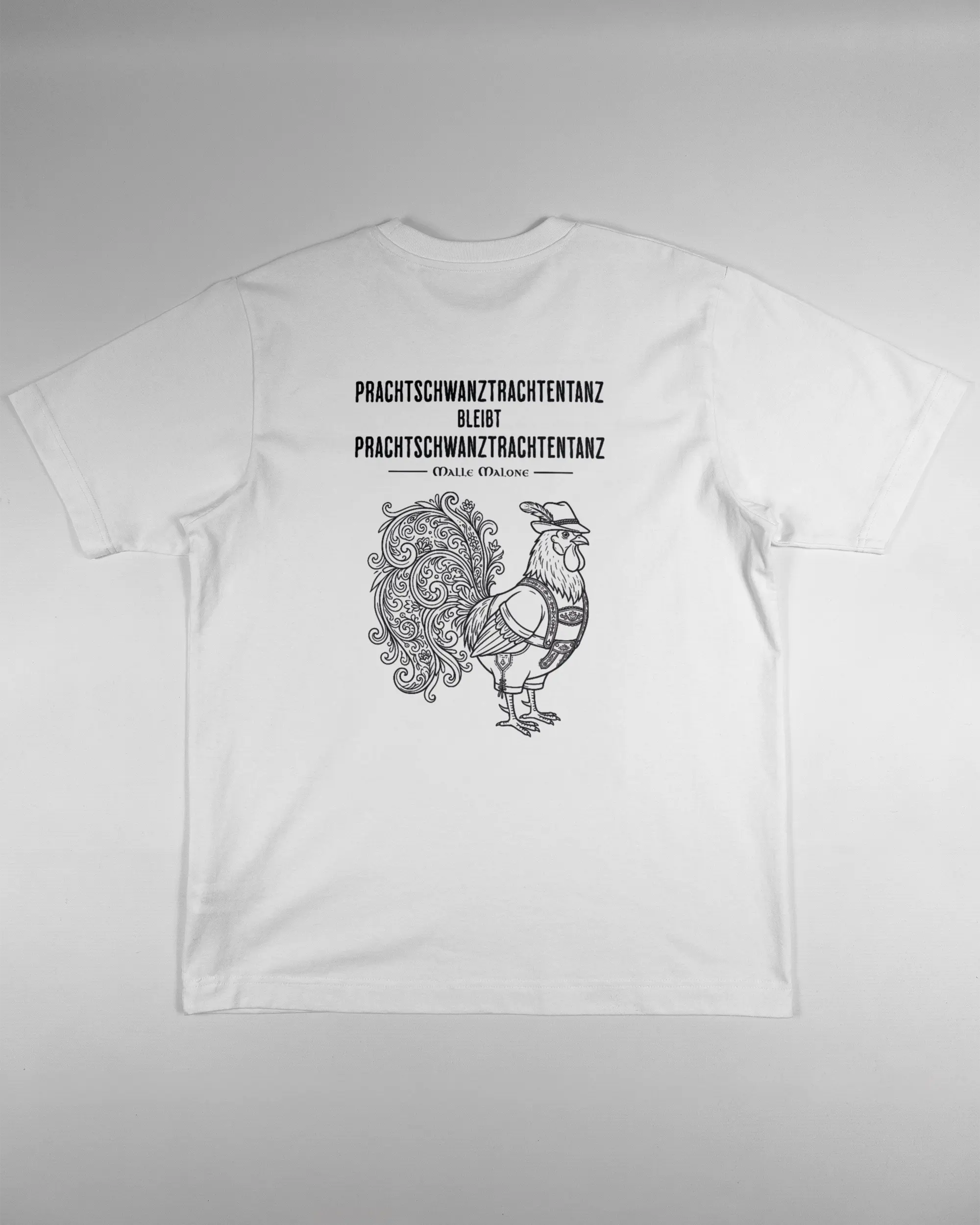 Rückseite des Organic Unisex T-Shirt Heavy Oversized von Maondo mit dem Design Trachtentanz in der Farbe White und in der Größe S flach auf den Boden gelegt