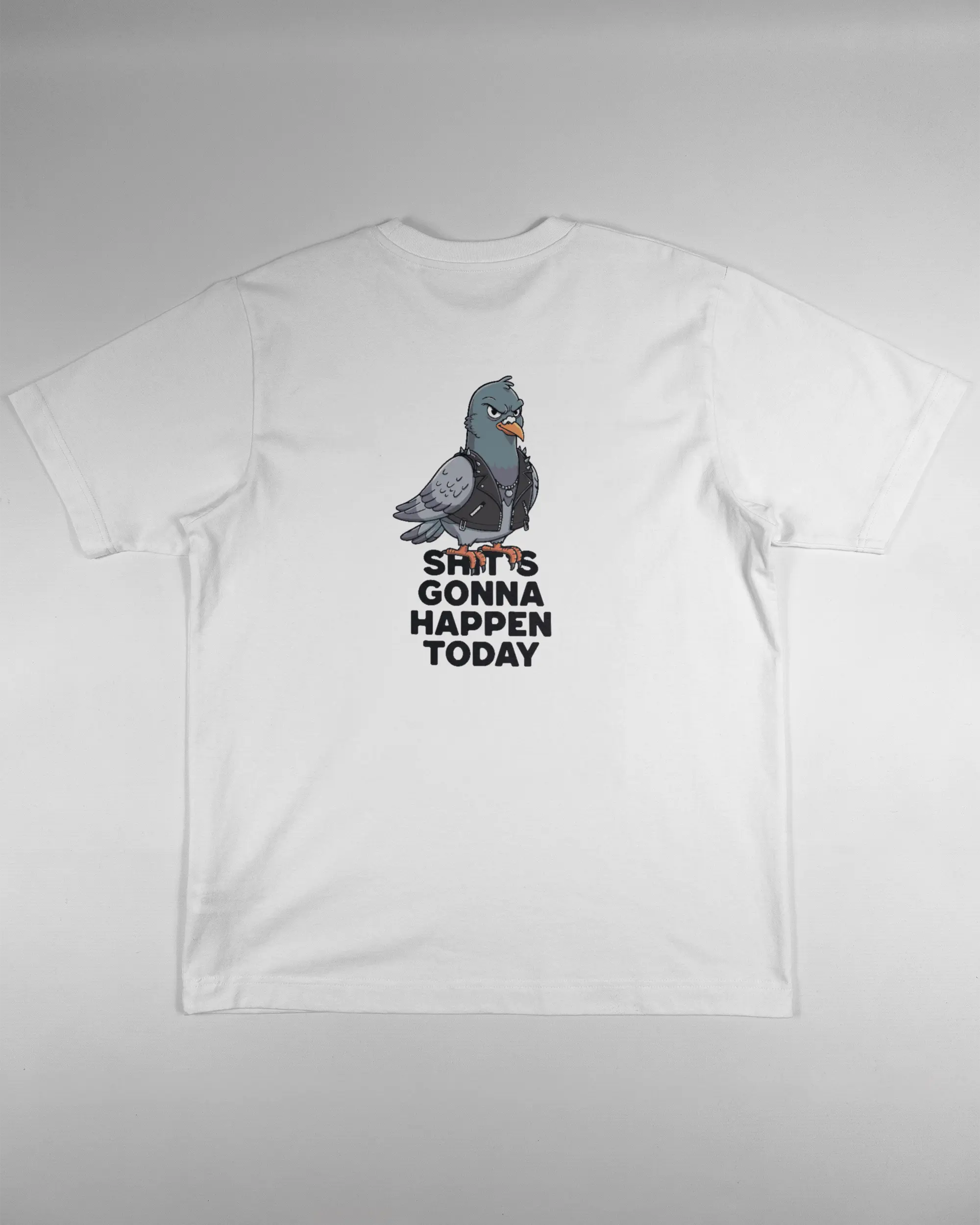 Rückseite des Organic Unisex T-Shirt Heavy Oversized von Maondo mit dem Design Pigeon Pun in der Farbe White und in der Größe S flach auf den Boden gelegt
