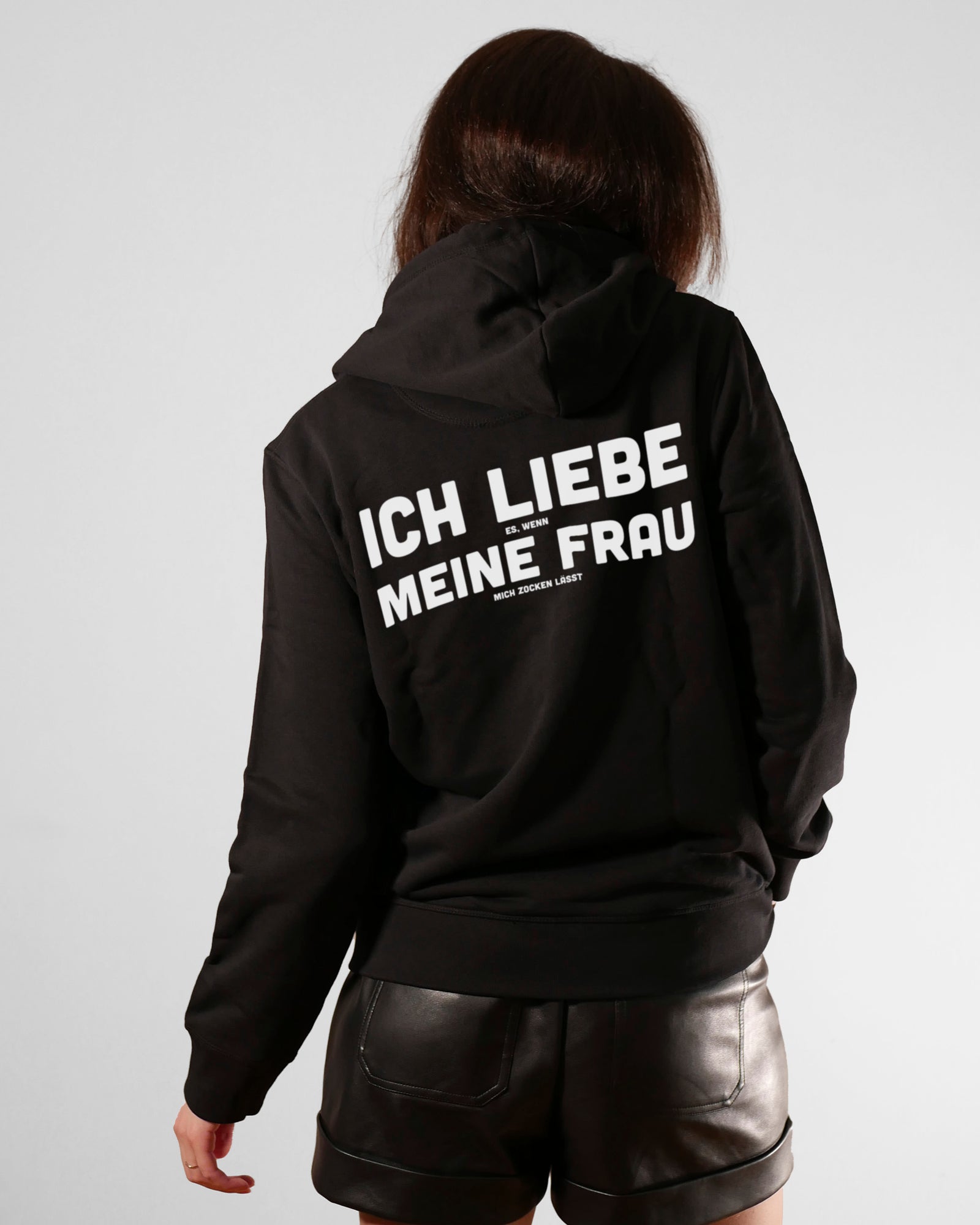 Ich liebe es, wenn meine Frau mich zocken lässt | 3-Style Hoodie