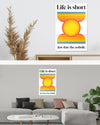 Zimmeransicht des Poster Plate Designs Life is short im Original Style in der Größe Mighty (60 x 90 cm)